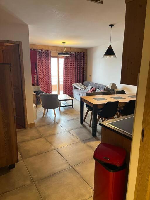 Au Pied Avec Parking Couvert ! Appartement *